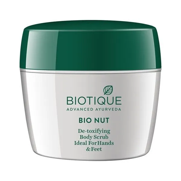 Biotique Walnut exfoliating & polishing Face Scrub