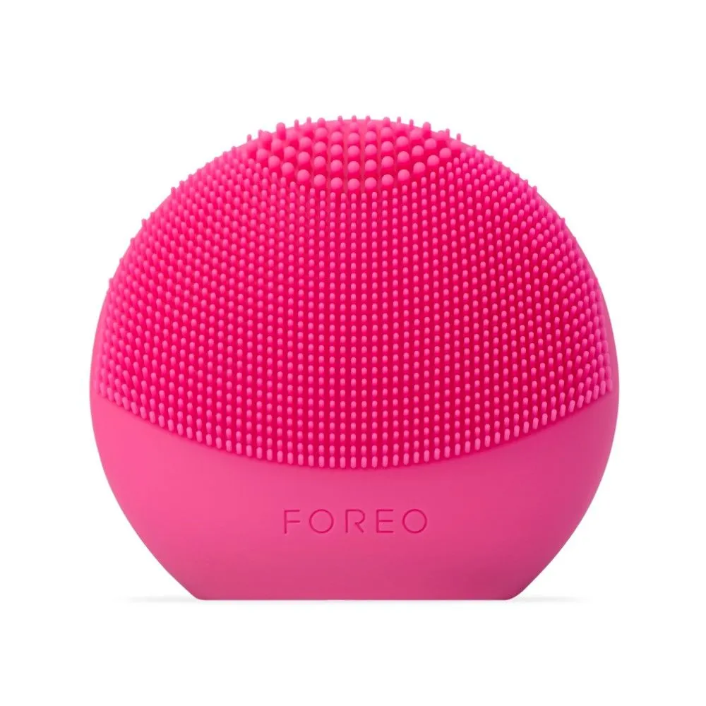 FOREO LUNA™ Play Smart 2 Smart Skin Analysis And Facial Cleansing Device - Cherry Up