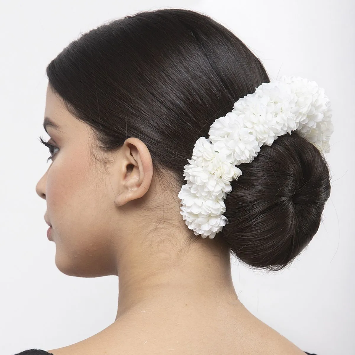 Moedbuille White Beaded And Lace Design Floral Handcrafted Hair Accessory