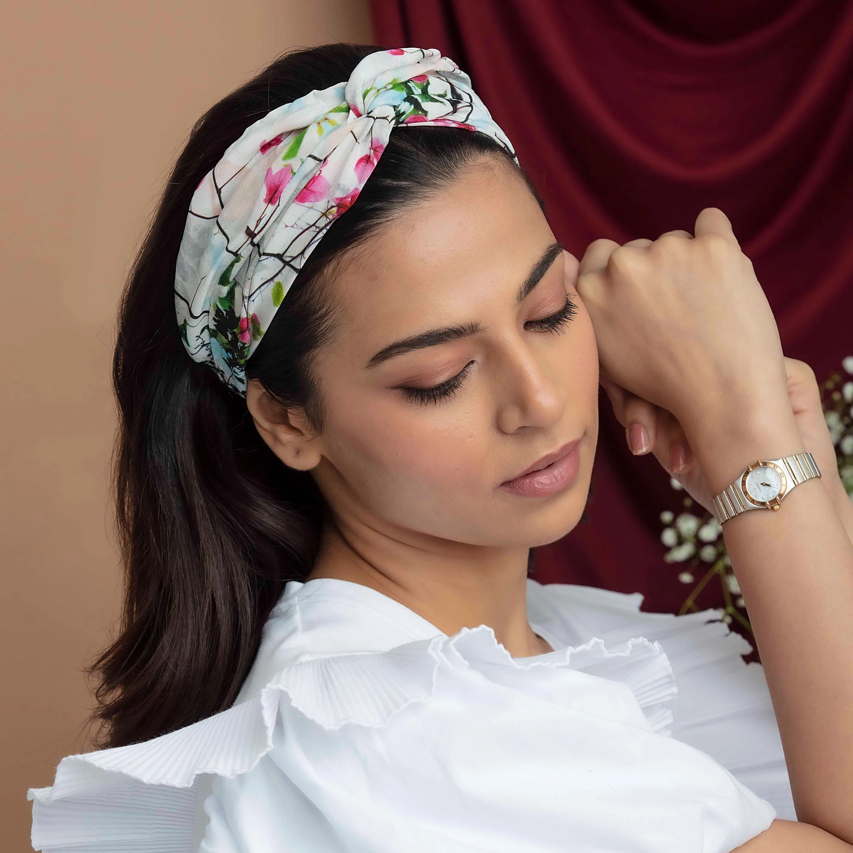 Elaa Marvellous Mrs. Maisel In White Icy Bloom Crepe Headband